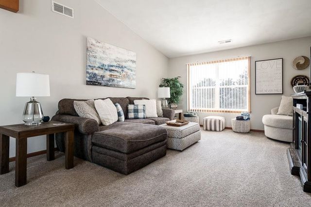 10138 MONARCH Boulevard 4, Roscoe, IL 61073