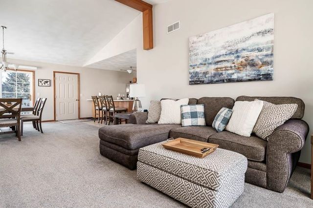 10138 MONARCH Boulevard 4, Roscoe, IL 61073