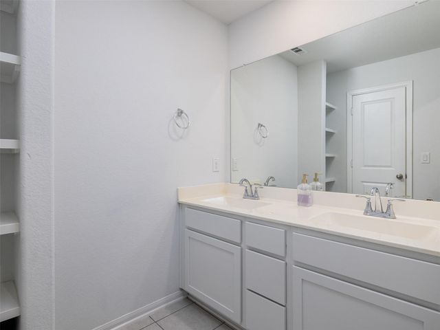 309 Sonbria PASS, Liberty Hill, TX 78642