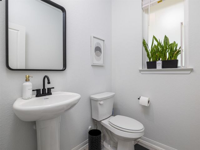 309 Sonbria PASS, Liberty Hill, TX 78642