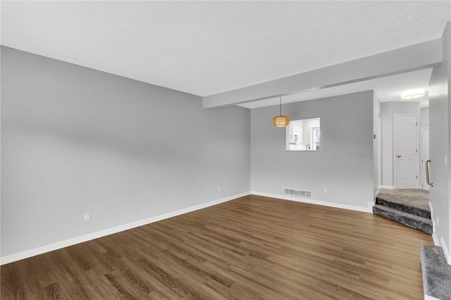 177 Old Village Lane, Bethel Park, PA 15102