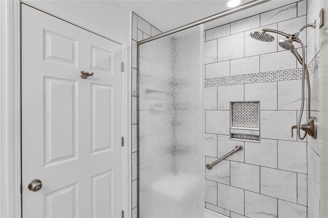 177 Old Village Lane, Bethel Park, PA 15102