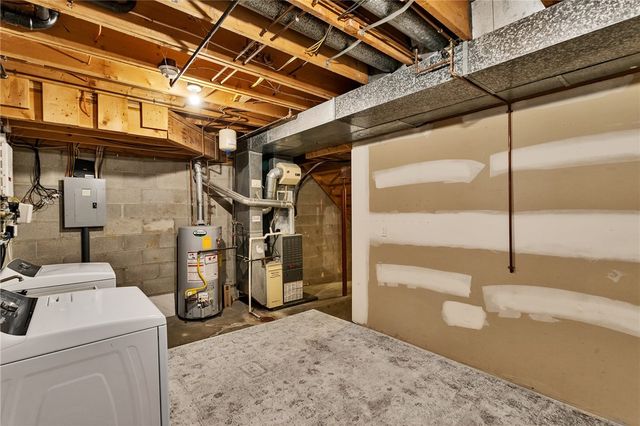 177 Old Village Lane, Bethel Park, PA 15102