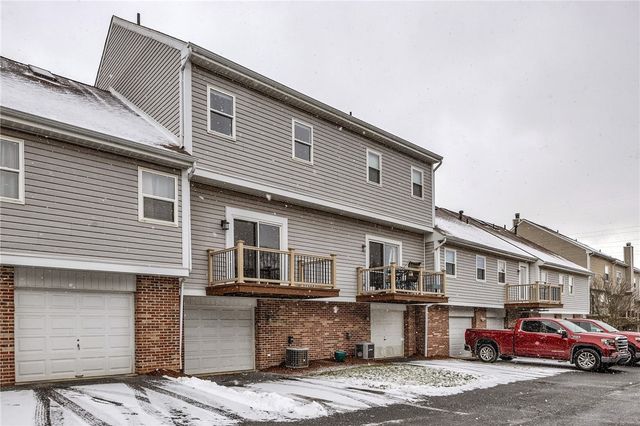 177 Old Village Lane, Bethel Park, PA 15102