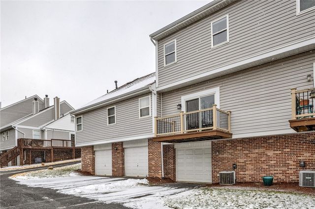 177 Old Village Lane, Bethel Park, PA 15102