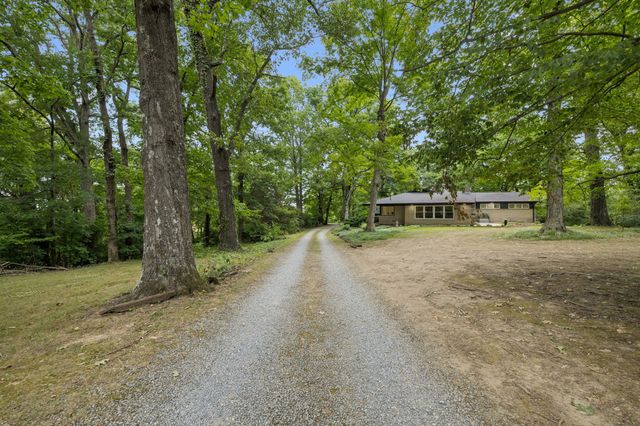 5572 Highway 76, E, Springfield, TN 37172