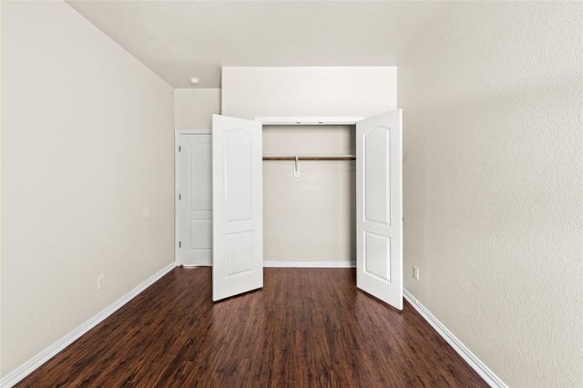111 Wallin Farms DR, Hutto, TX 78634
