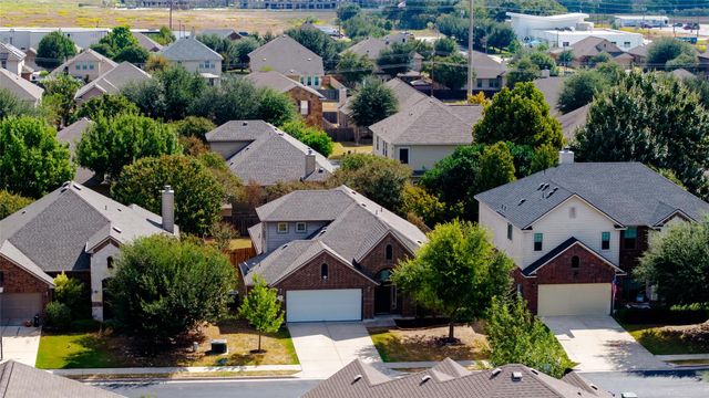 111 Wallin Farms DR, Hutto, TX 78634