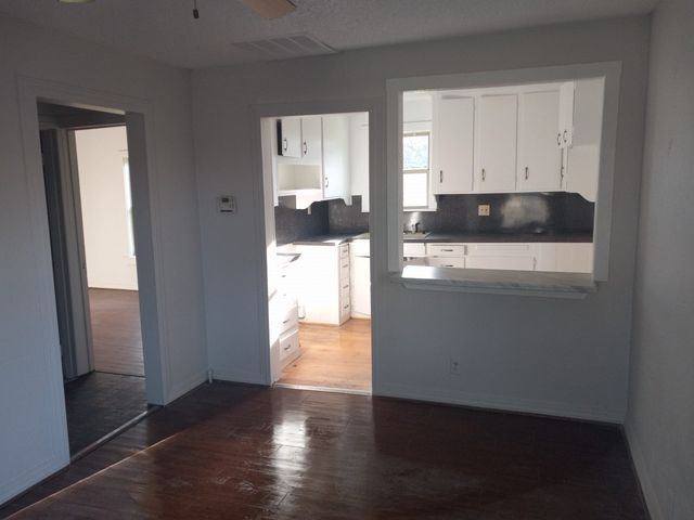 102 San Saba Avenue, Benbrook, TX 76126