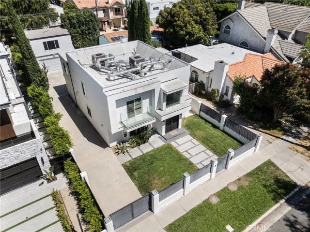 4630 Cedros Avenue, Sherman Oaks, CA 91403