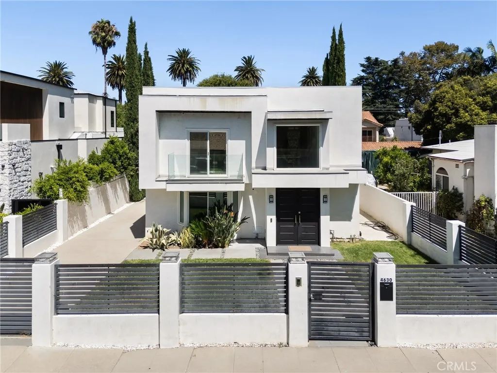 4630 Cedros Avenue, Sherman Oaks, CA 91403