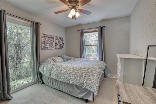 1135 Ridgeway ROAD, Brookfield, WI 53045