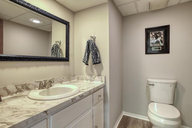 1135 Ridgeway ROAD, Brookfield, WI 53045