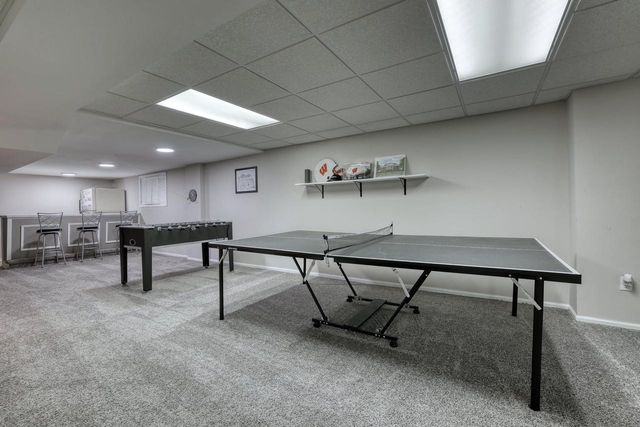 1135 Ridgeway ROAD, Brookfield, WI 53045