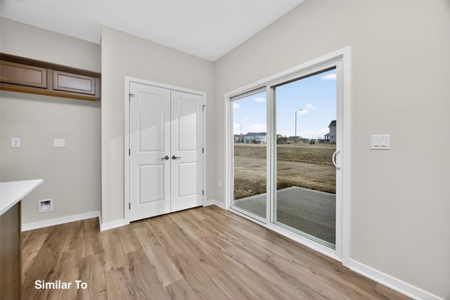 9156 Robinson Drive, West Des Moines, IA 50266