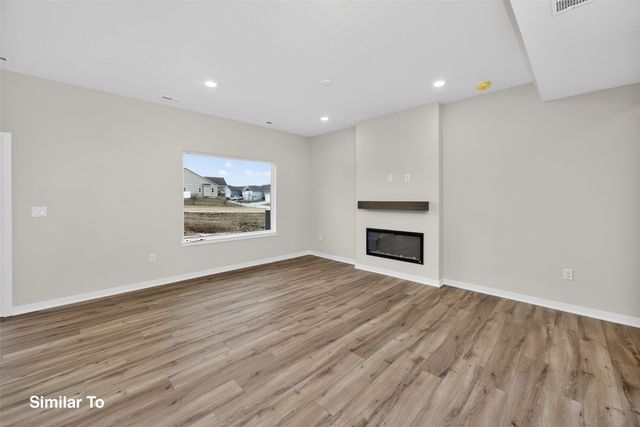 9156 Robinson Drive, West Des Moines, IA 50266