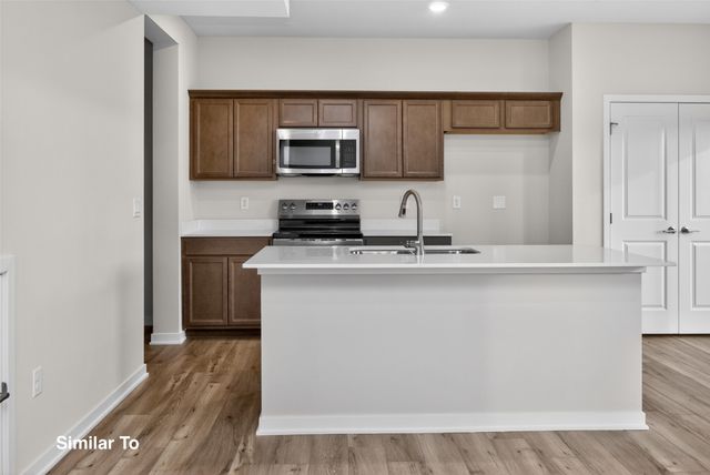 9156 Robinson Drive, West Des Moines, IA 50266