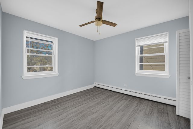 2046 E 72nd Place 2w, Chicago, IL 60649