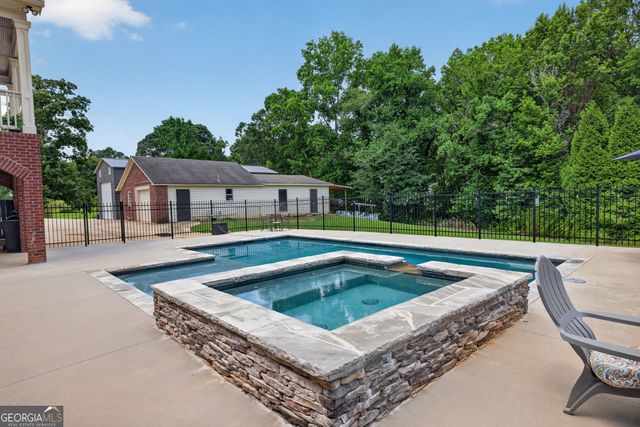 4728 E Reed Road, Gainesville, GA 30507
