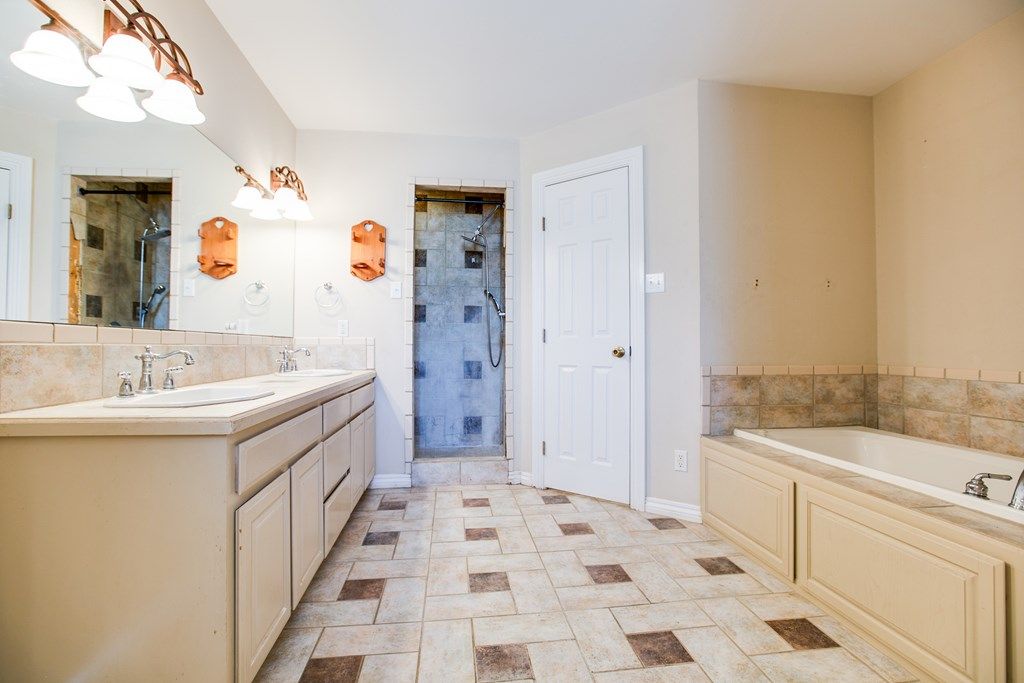 Image 15 of property listing at 6191 Loretta Dr, Christoval, TX 76904