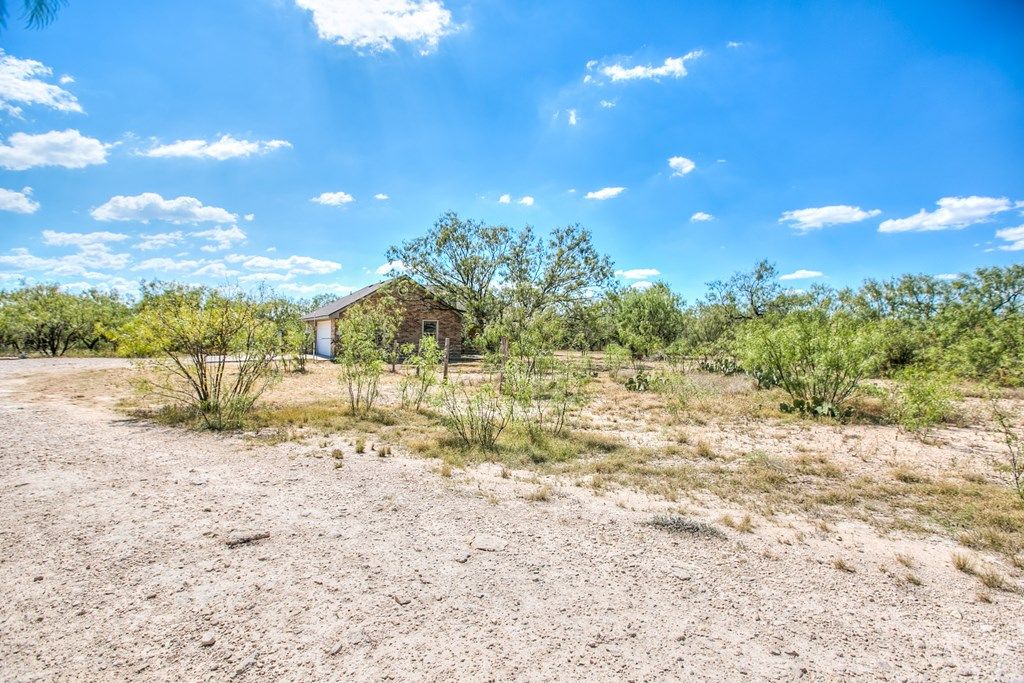 Image 3 of property listing at 6191 Loretta Dr, Christoval, TX 76904