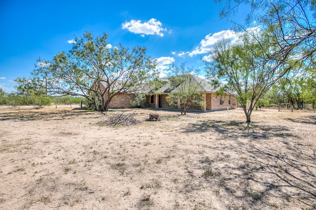 Image 34 of property listing at 6191 Loretta Dr, Christoval, TX 76904