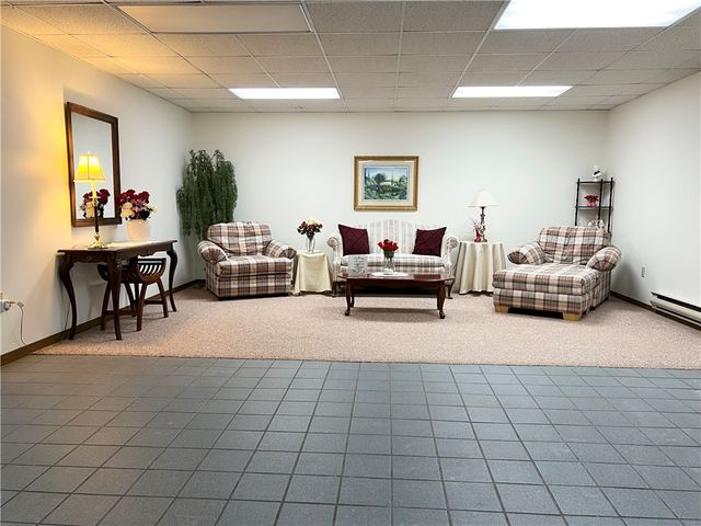 2850 Edgecliff Road 35, Lower Burrell, PA 15068