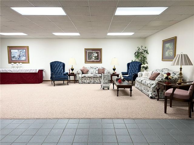 2850 Edgecliff Road 35, Lower Burrell, PA 15068