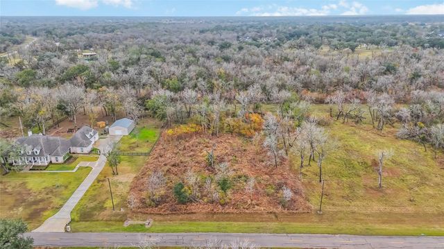 1002 Cross Timbers Drive, Rosharon, TX 77583