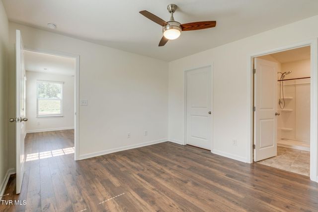 1261 Cherry Grove, Greeneville, TN 37745