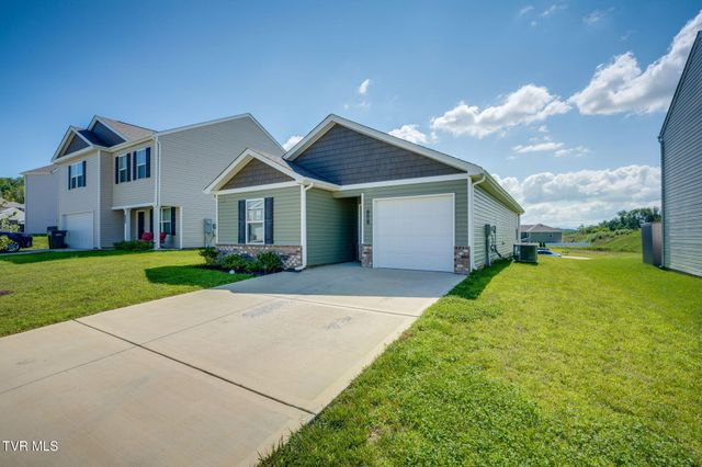 1261 Cherry Grove, Greeneville, TN 37745