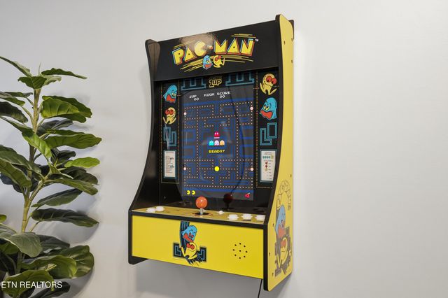 616 Turkey Nest Rd 209, Gatlinburg, TN 37738