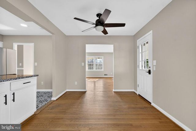 660 FOXCROFT RD, Warrenton, VA 20186