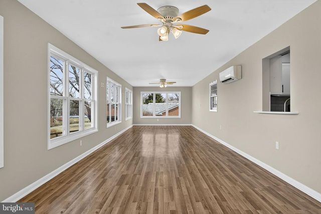 660 FOXCROFT RD, Warrenton, VA 20186