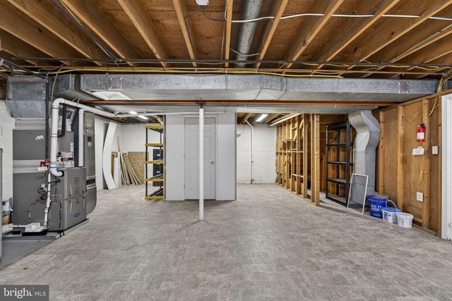 660 FOXCROFT RD, Warrenton, VA 20186