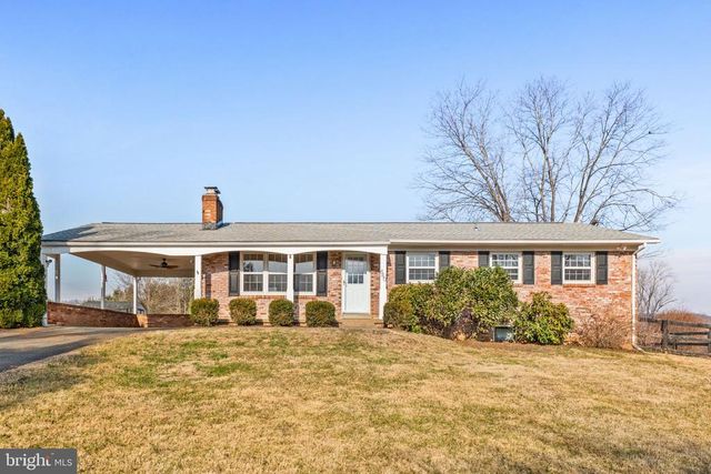 660 FOXCROFT RD, Warrenton, VA 20186