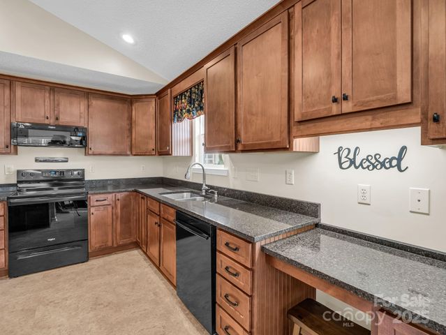 53 Barn Owl Way, Hendersonville, NC 28792