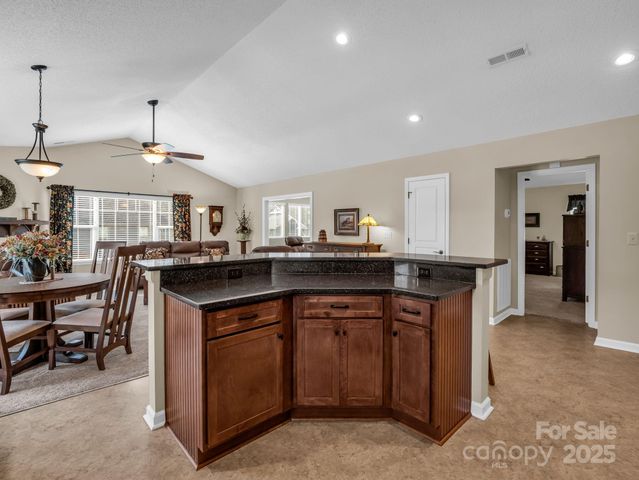 53 Barn Owl Way, Hendersonville, NC 28792