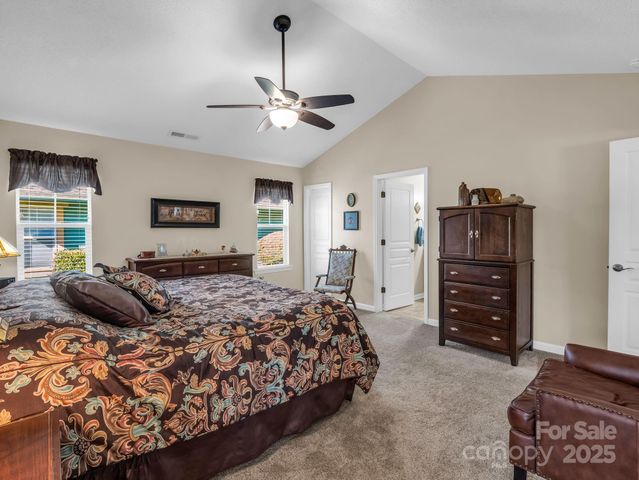 53 Barn Owl Way, Hendersonville, NC 28792