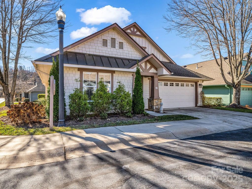 53 Barn Owl Way, Hendersonville, NC 28792