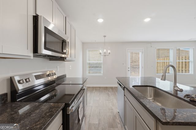 216 Norchester Avenue, Hogansville, GA 30230