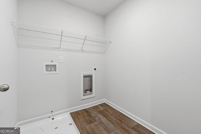 216 Norchester Avenue, Hogansville, GA 30230