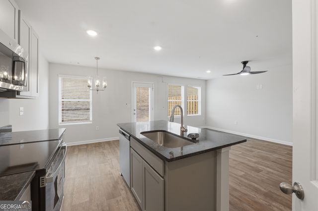 216 Norchester Avenue, Hogansville, GA 30230