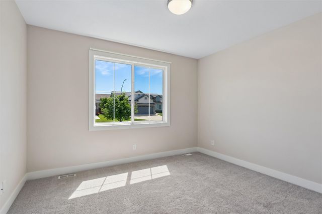 460 NW Gracewood Drive, Waukee, IA 50263