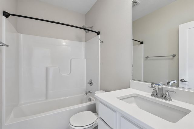 460 NW Gracewood Drive, Waukee, IA 50263