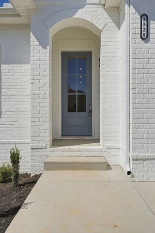 977 Hunters Lane, Springfield, TN 37172