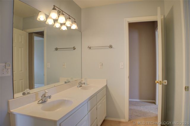 8518 E 97th Street, Tulsa, OK 74133