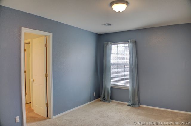 8518 E 97th Street, Tulsa, OK 74133