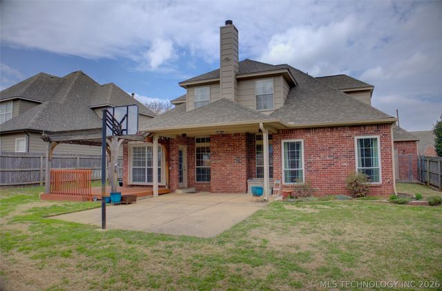 8518 E 97th Street, Tulsa, OK 74133