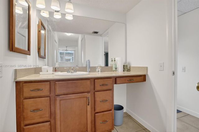 9090 Lime Bay Boulevard 203, Tamarac, FL 33321